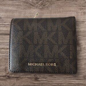 Michael Kors Wallet Bifold Snap Close Zipper Coin Pocket Credit Card Slots